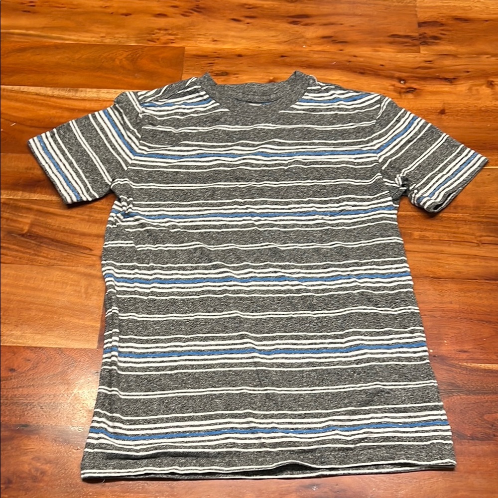 Gray and Blue Striped Cat & Jack Front Pocket T-Shirt Kids Size M (8-10)